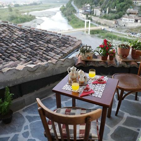 Guest House Mikel Берат Екстериор снимка